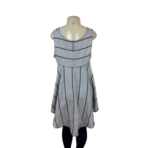 New Age Women’s Black & White High-Low Shirt With Striped Pattern Sz M/L - Picture 4 of 9